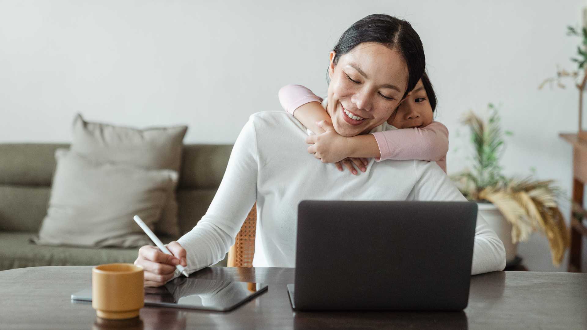 Padres de Niños con Autismo que Trabajan: 7 Estrategias para Equilibrar las Responsabilidades